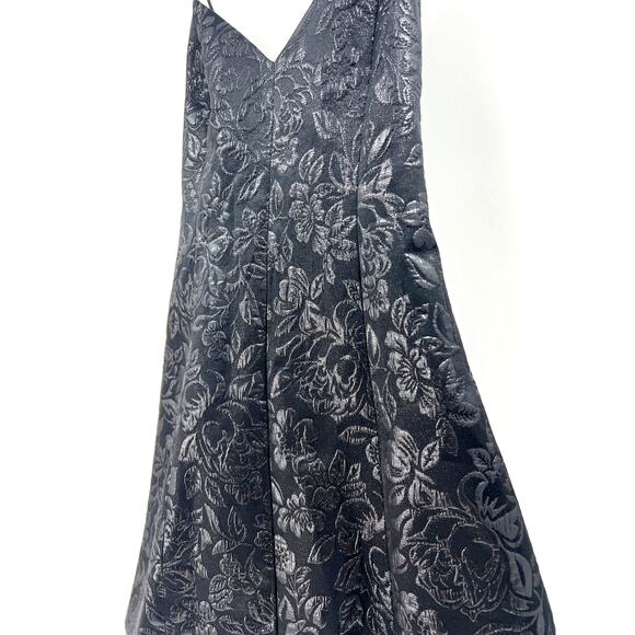 Alice + Olivia Tayla Jacquard Floral Mini Dress 0 - Picture 7 of 12